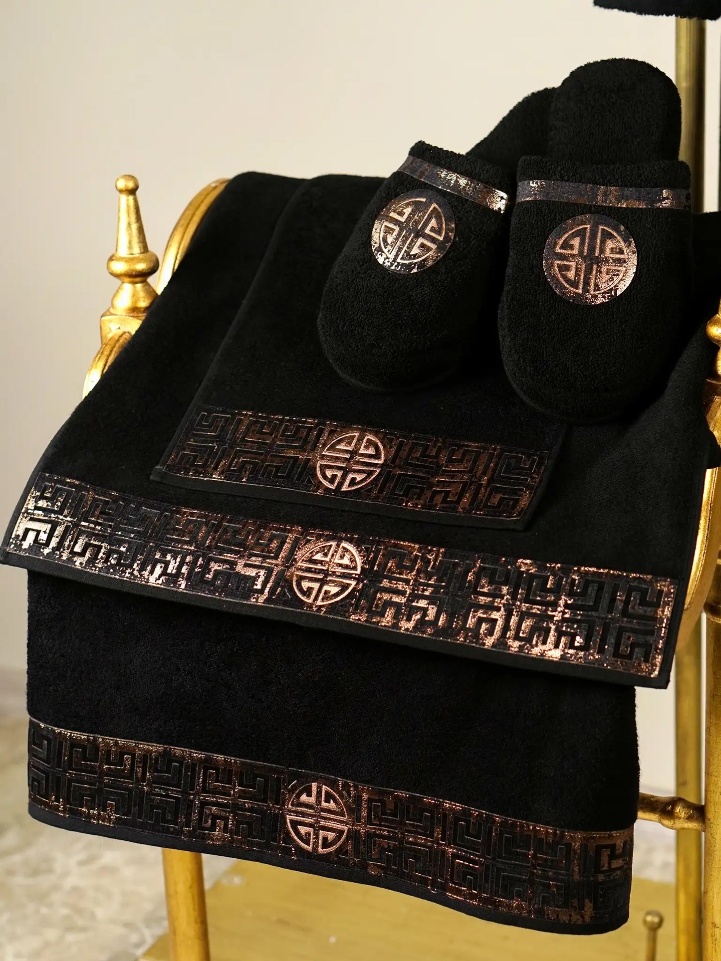 Hera Black Bathrobe (His)