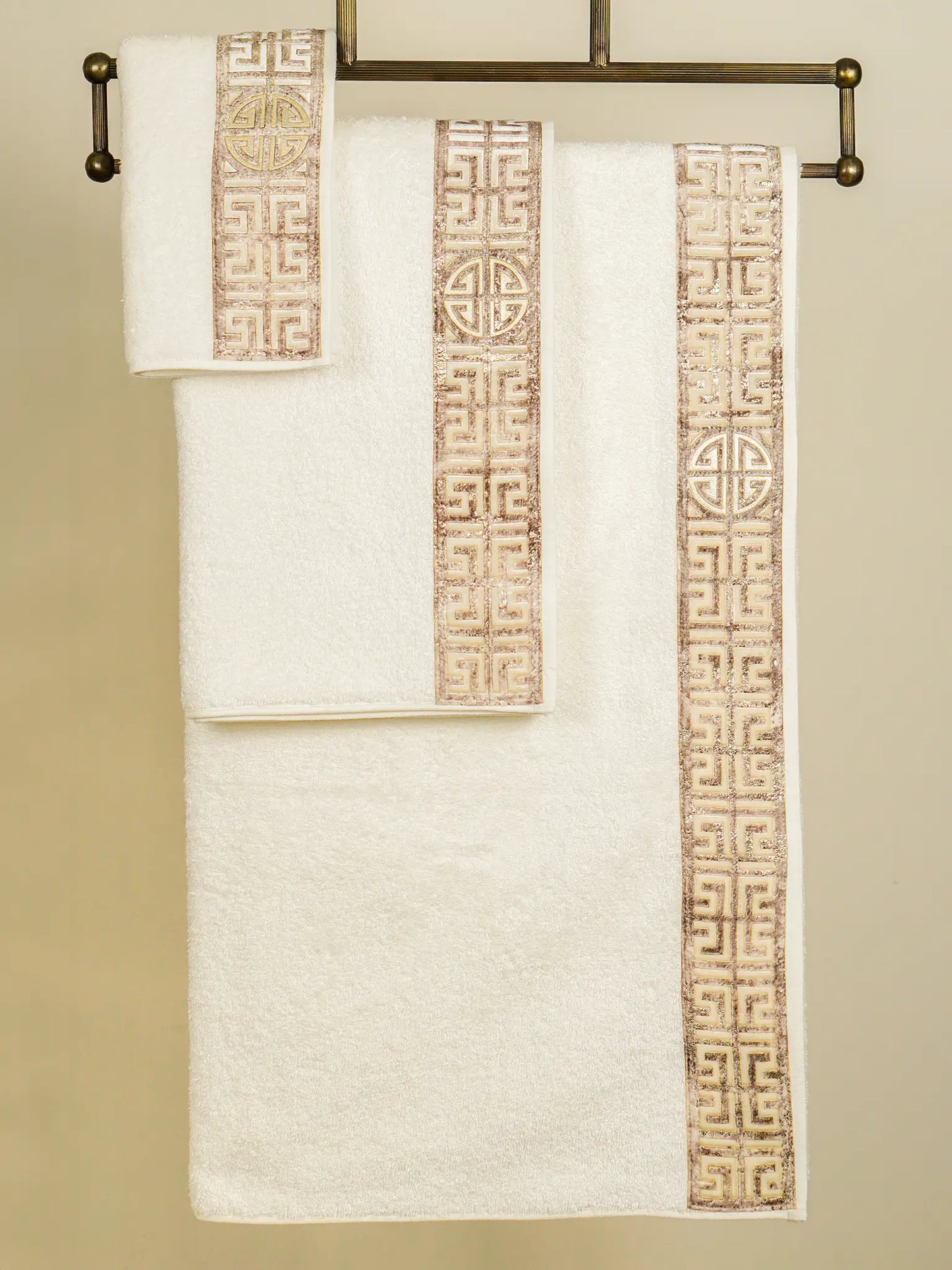 Hera Towel Set