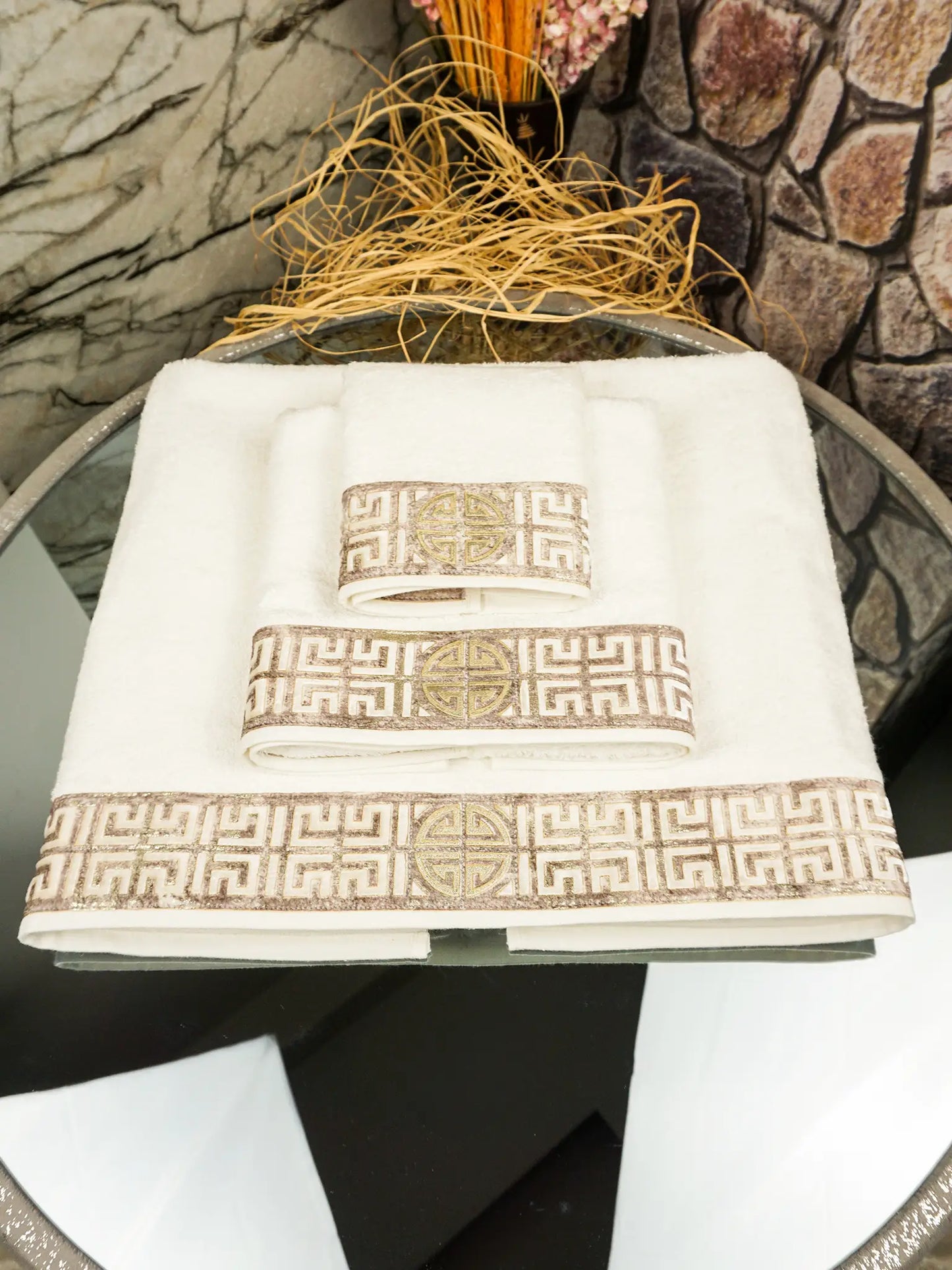 Hera Towel Set