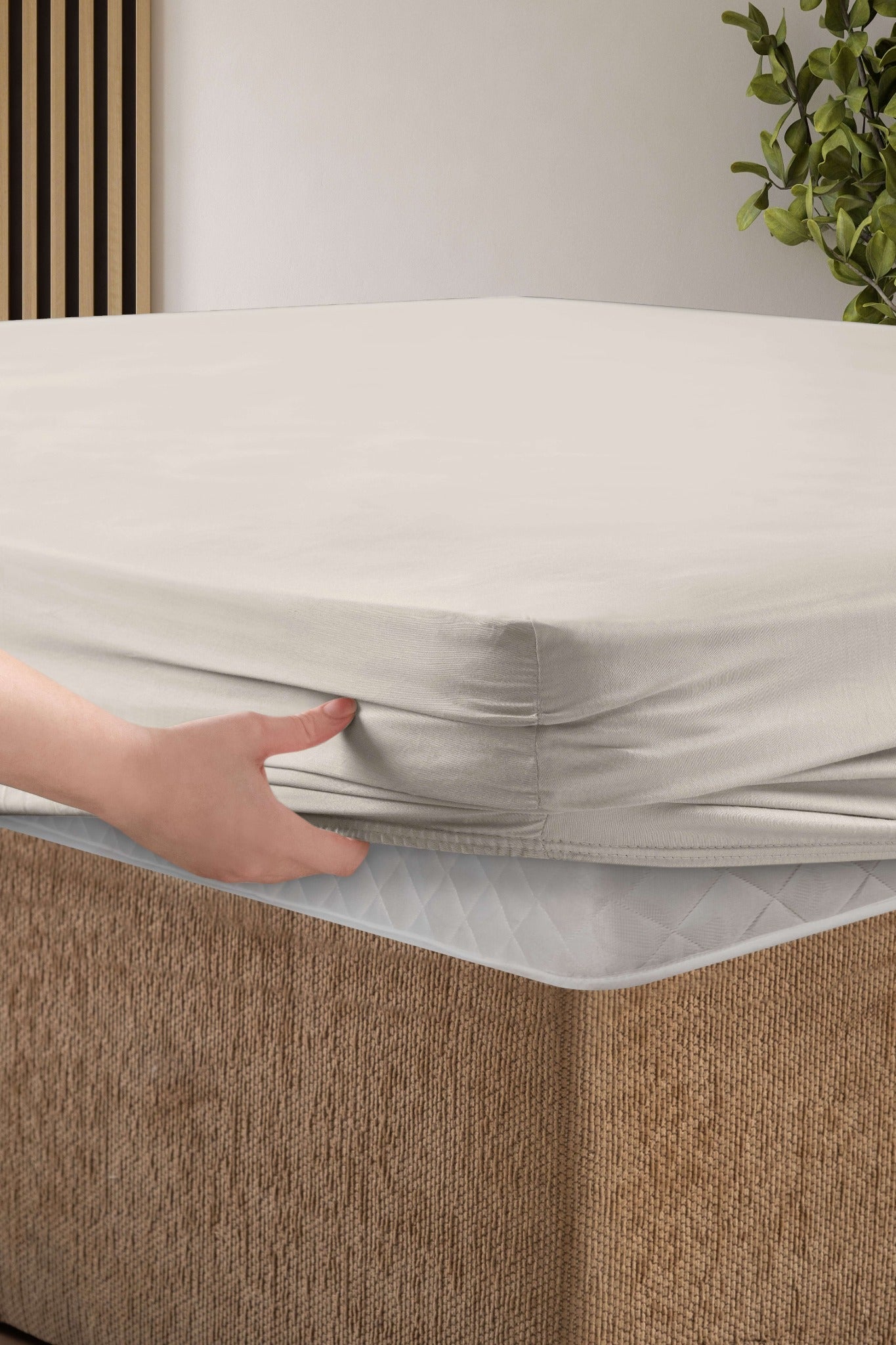 Beige Fitted Bed Sheet Set