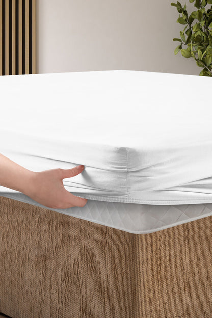 White Fitted Bed Sheet Set