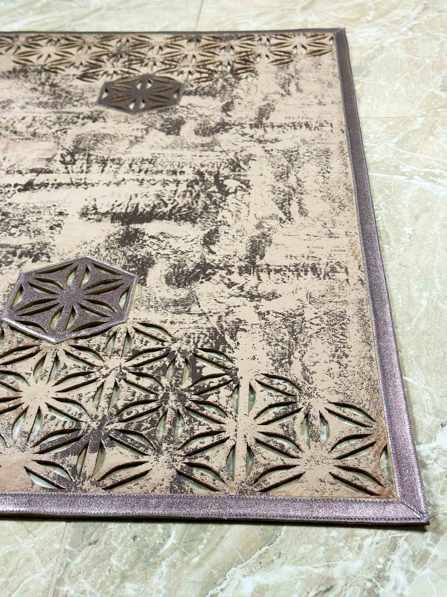 Elis Rug