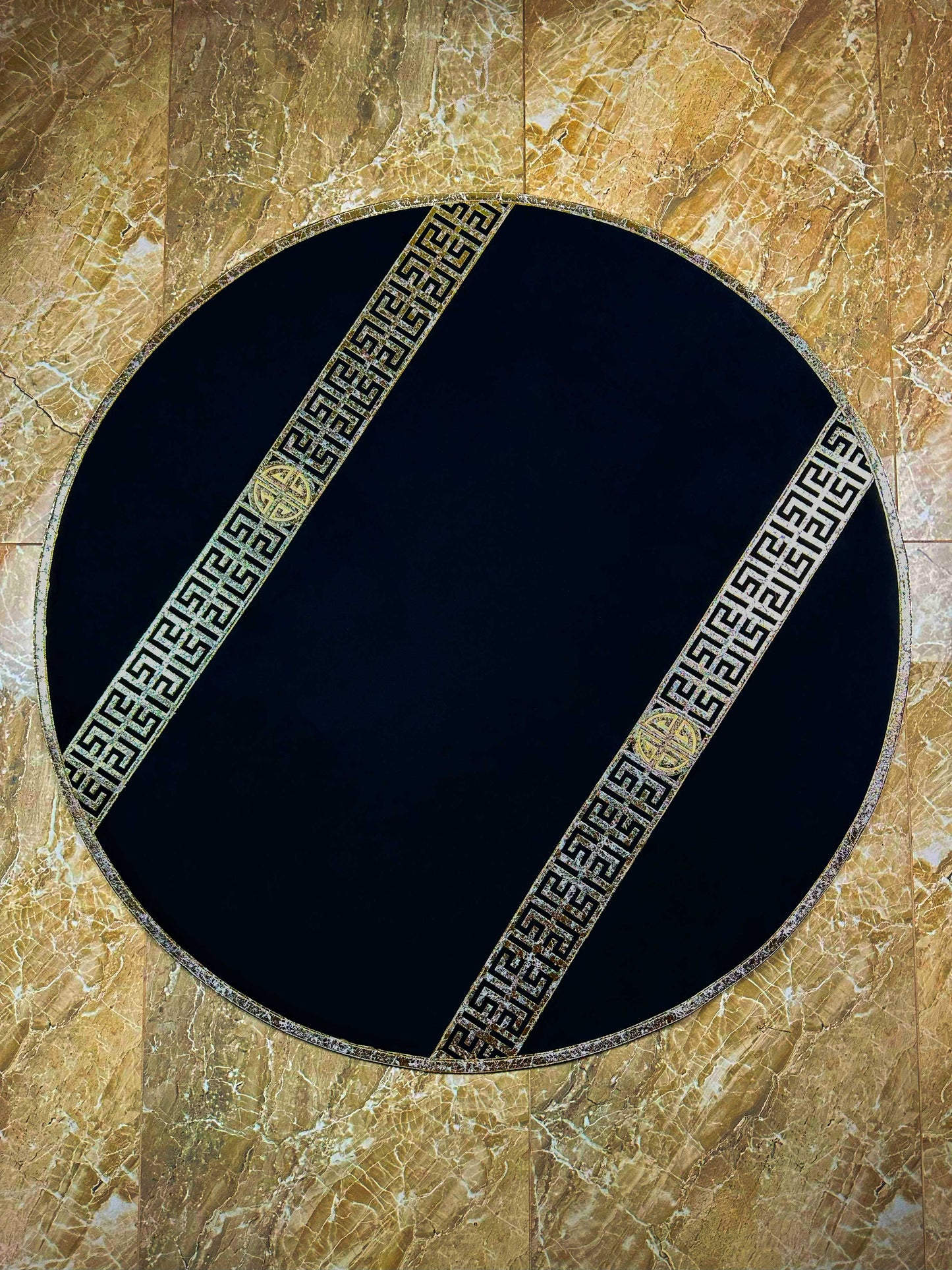 Hera Round Rug