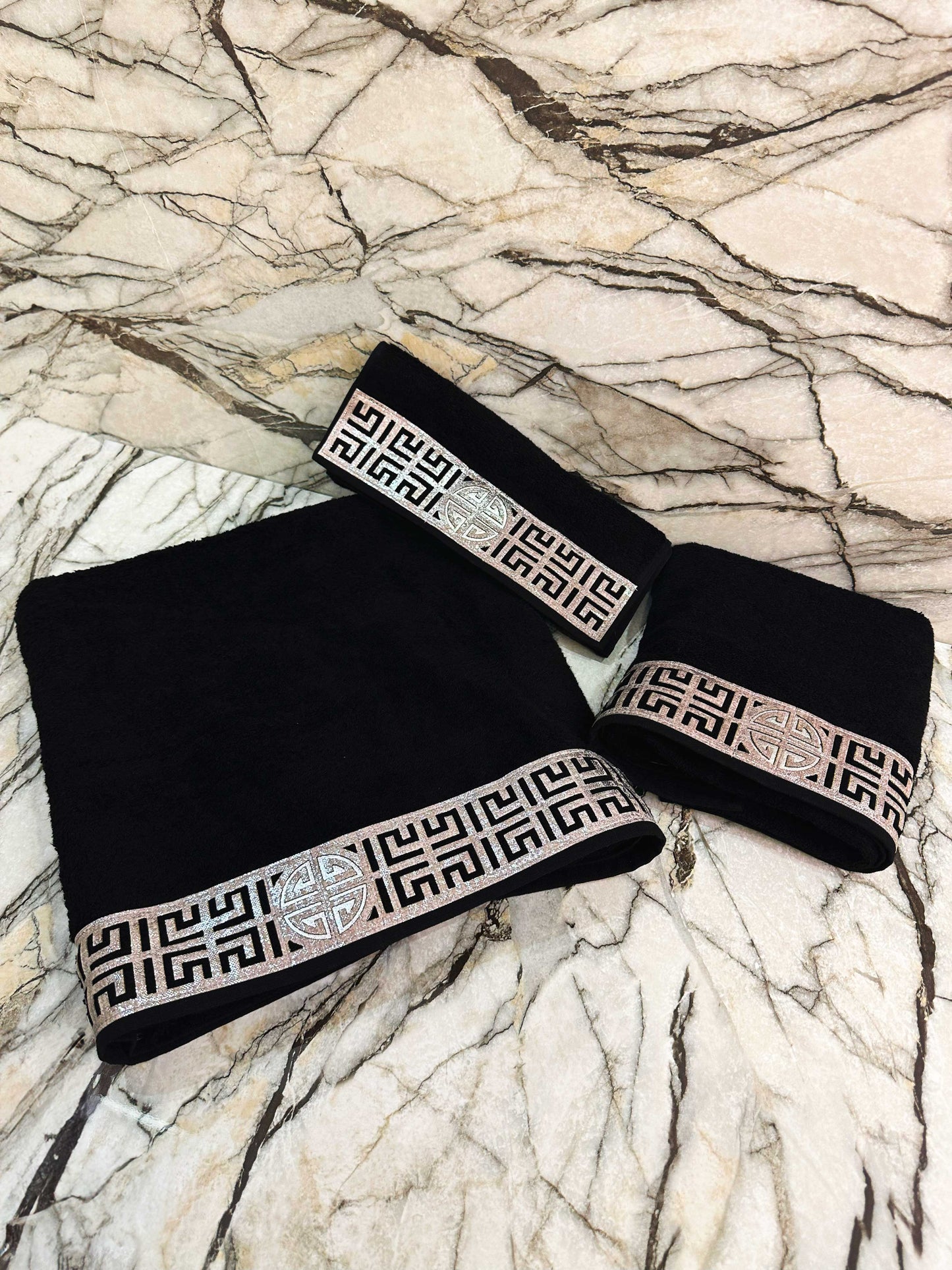 Hera Towel Set