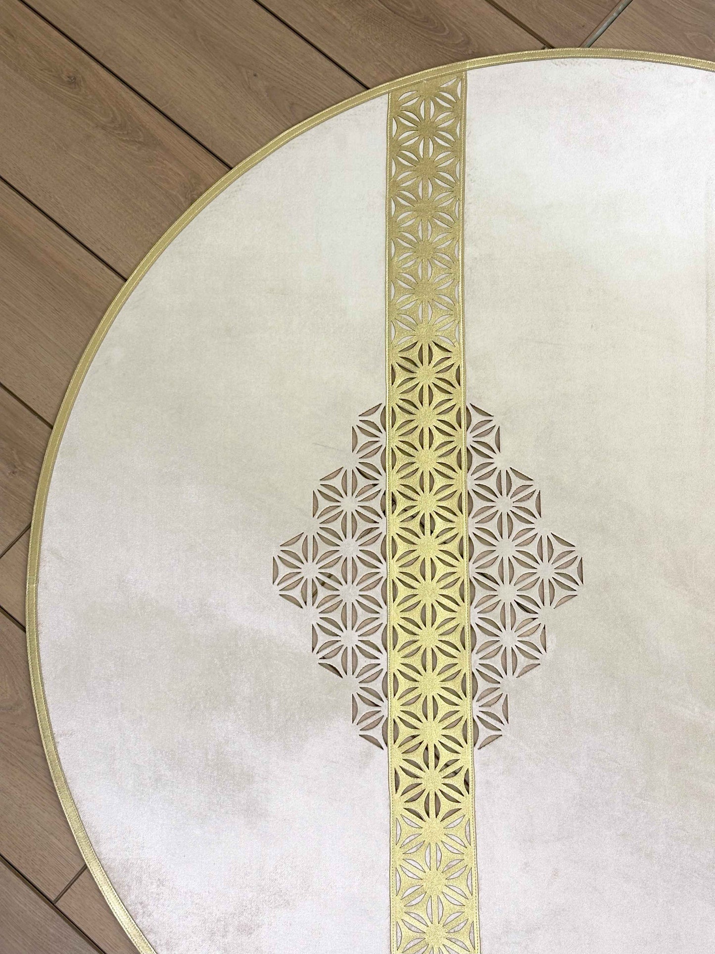 Yildiz Round Rug