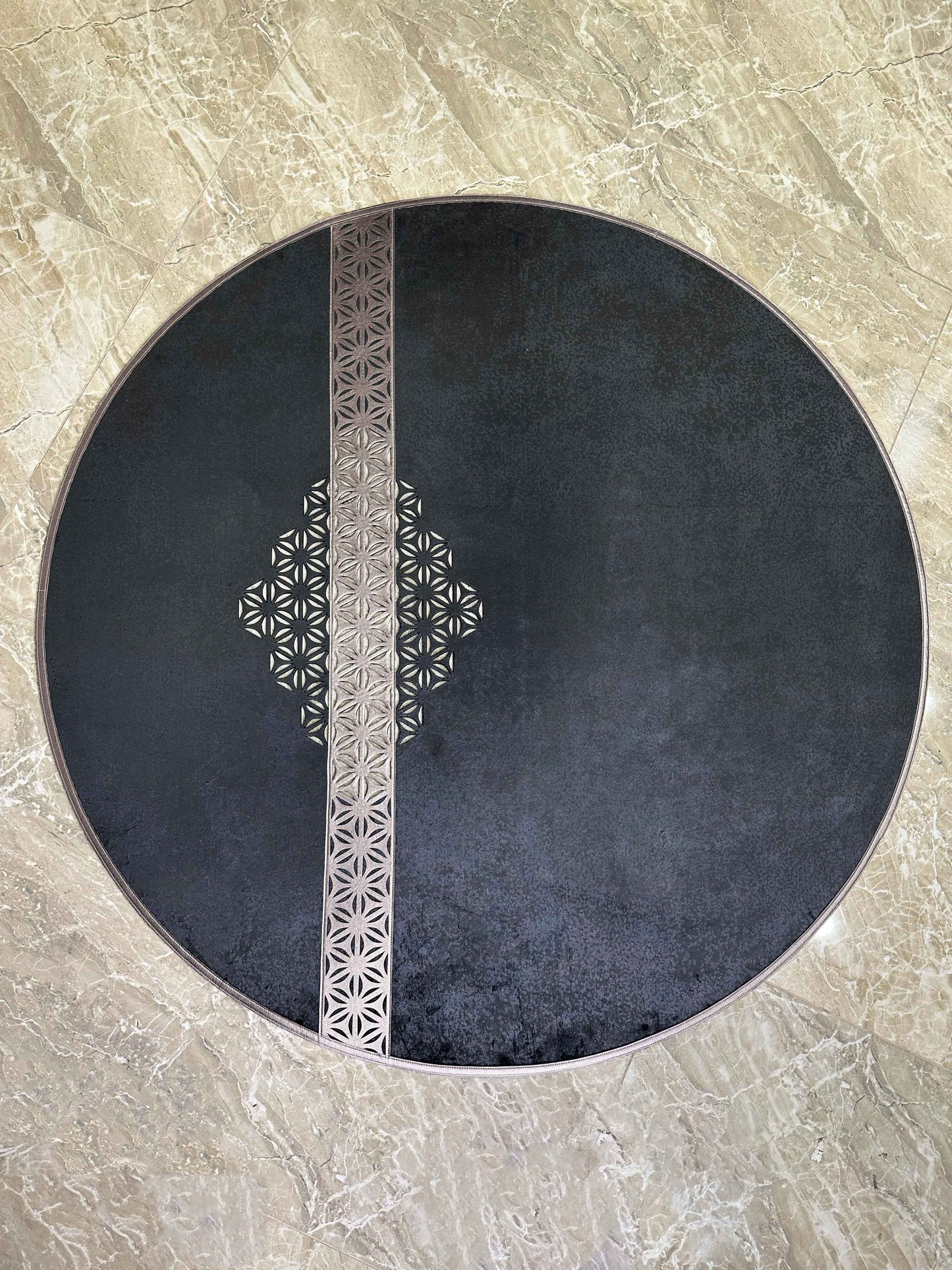 Yildiz Round Rug