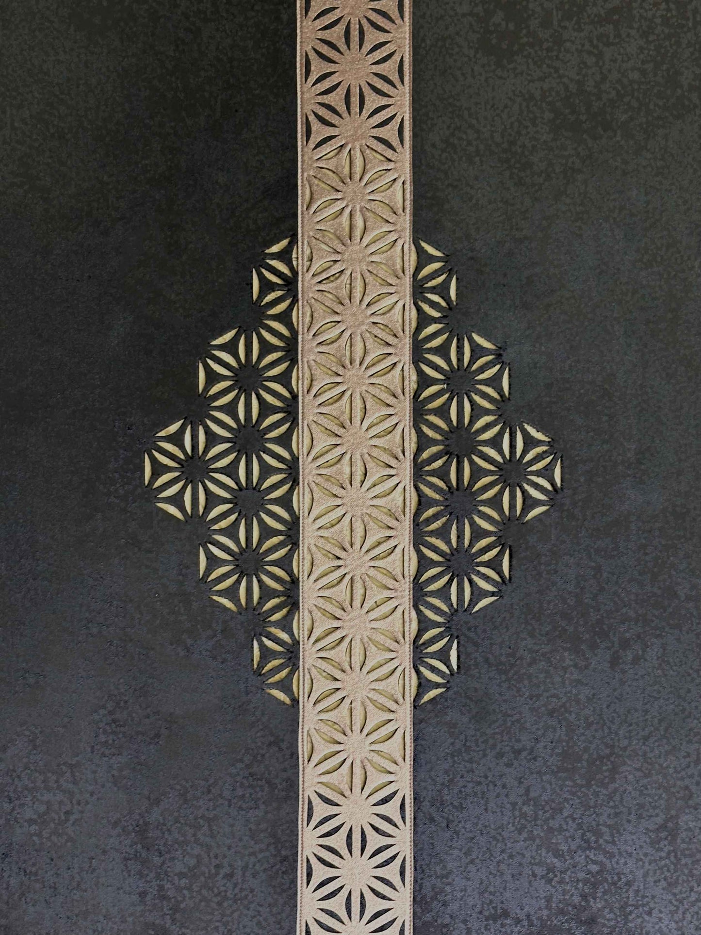 Yildiz Round Rug