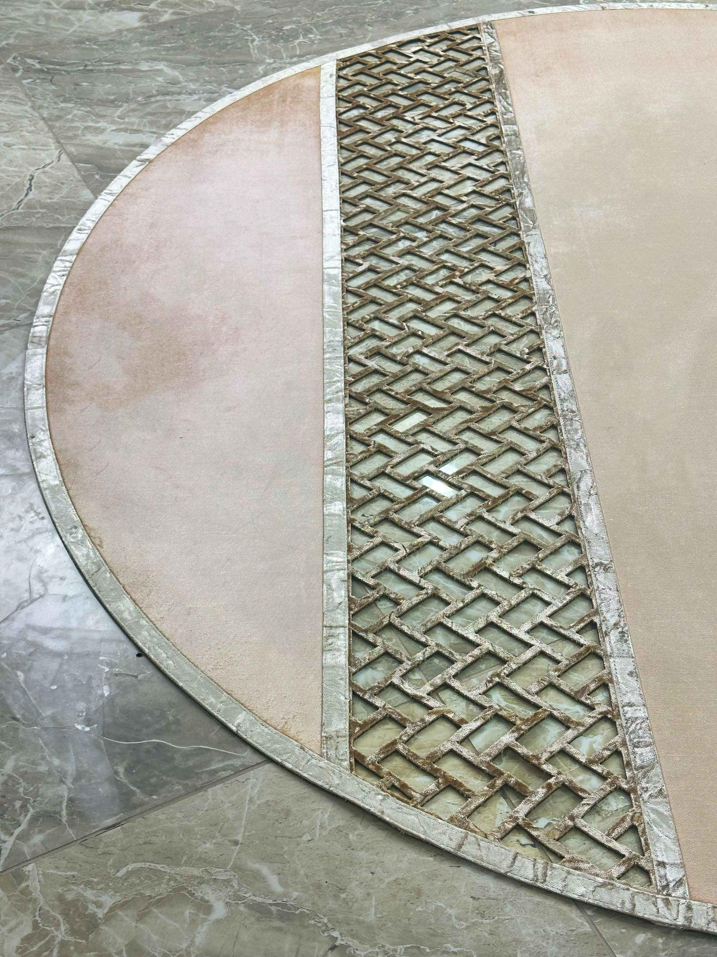Tilbe Round Rug