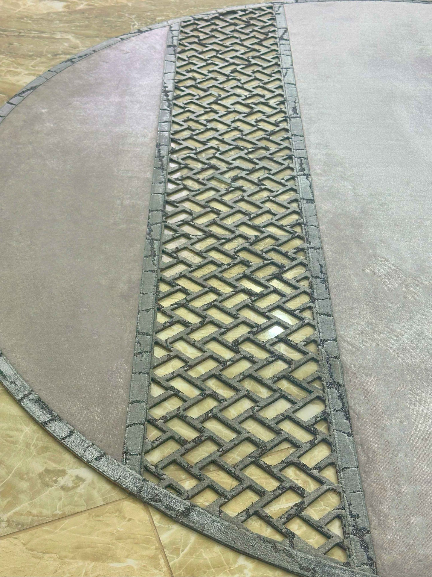 Tilbe Round Rug
