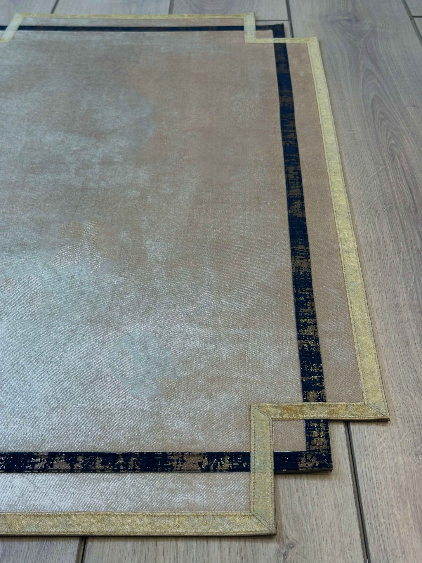 Mila Rug