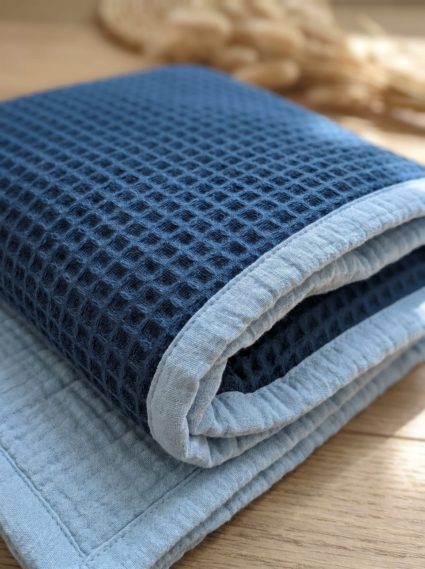 8-Layer Waffle & Muslin Blanket – Reversible Luxury Organic Cotton Bedspread & Throw