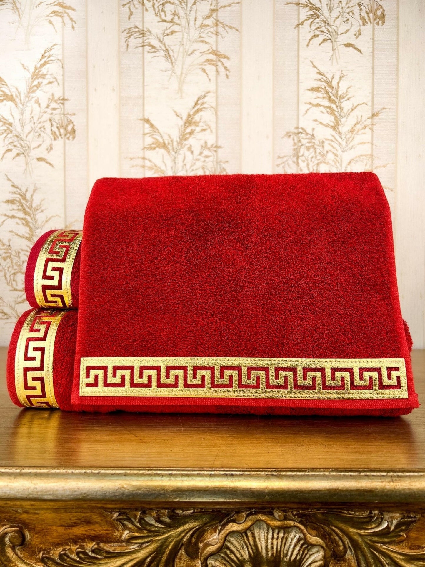 Anka Burgundy Towel Set