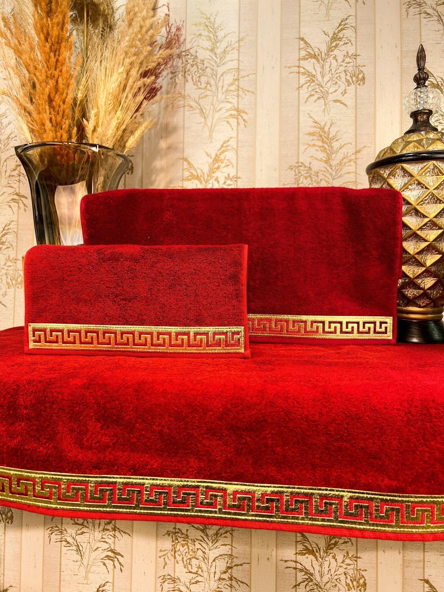 Anka Burgundy Towel Set