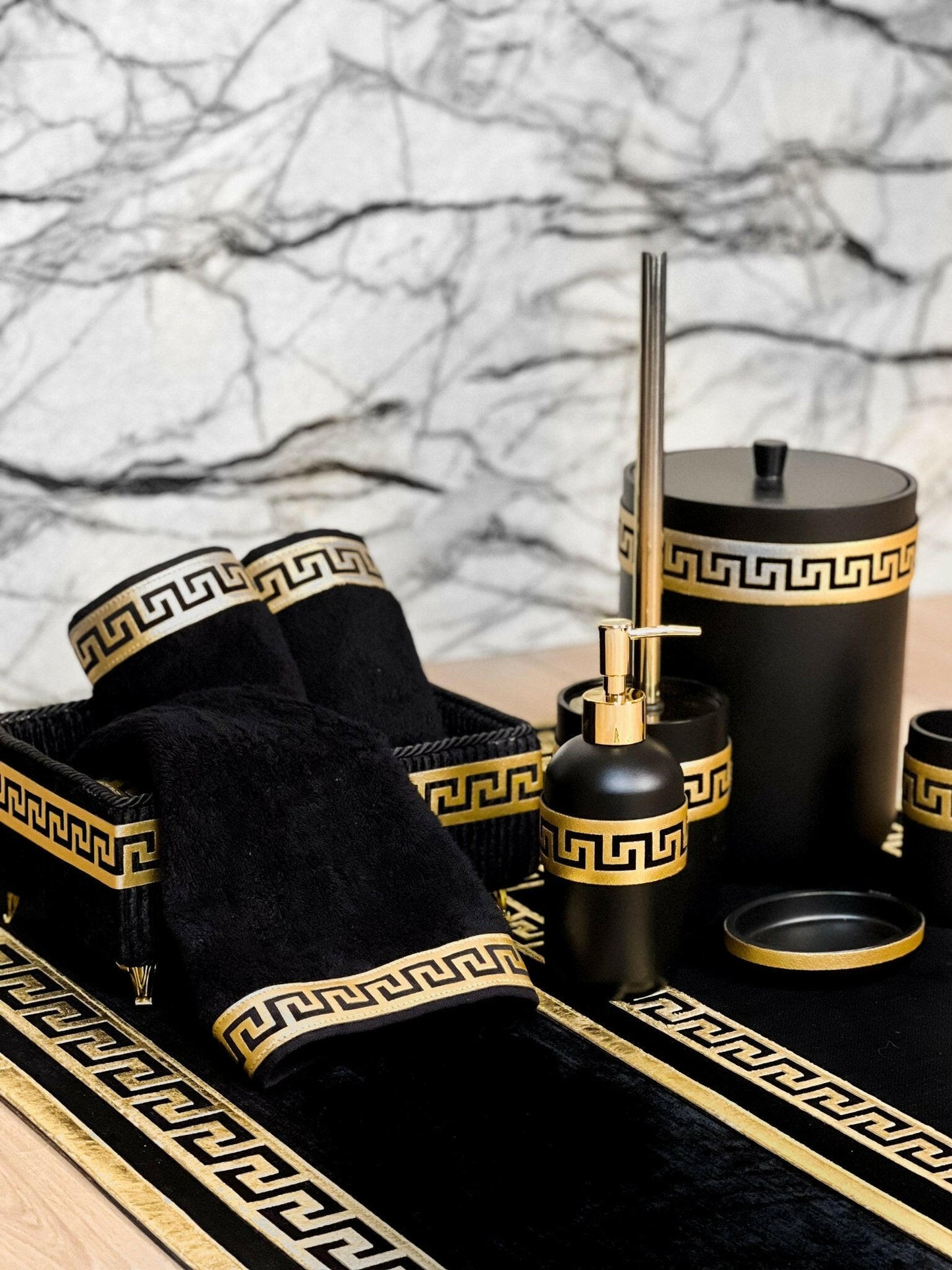 Anka Exclusive Bathroom Set