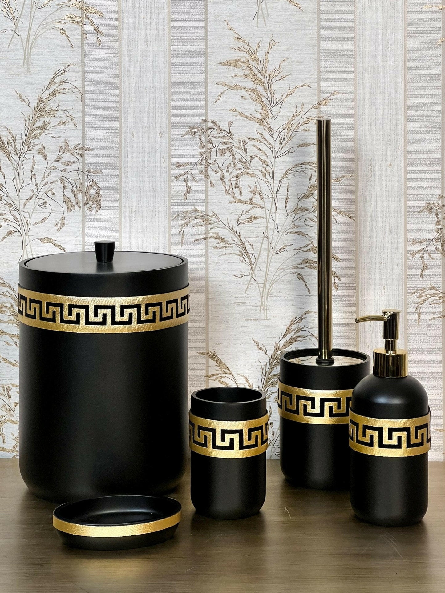 Anka Exclusive Bathroom Set