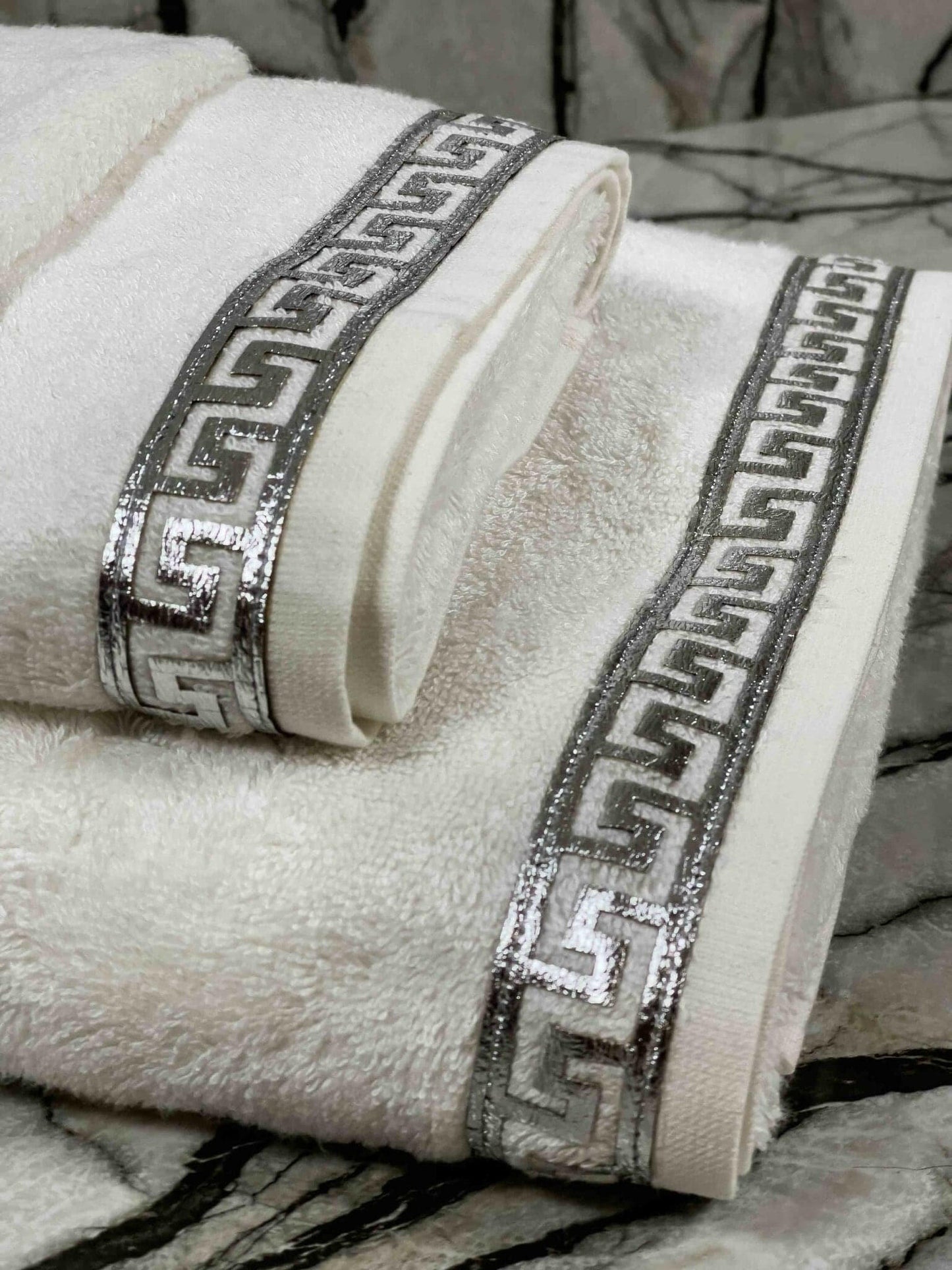Anka Towel Set