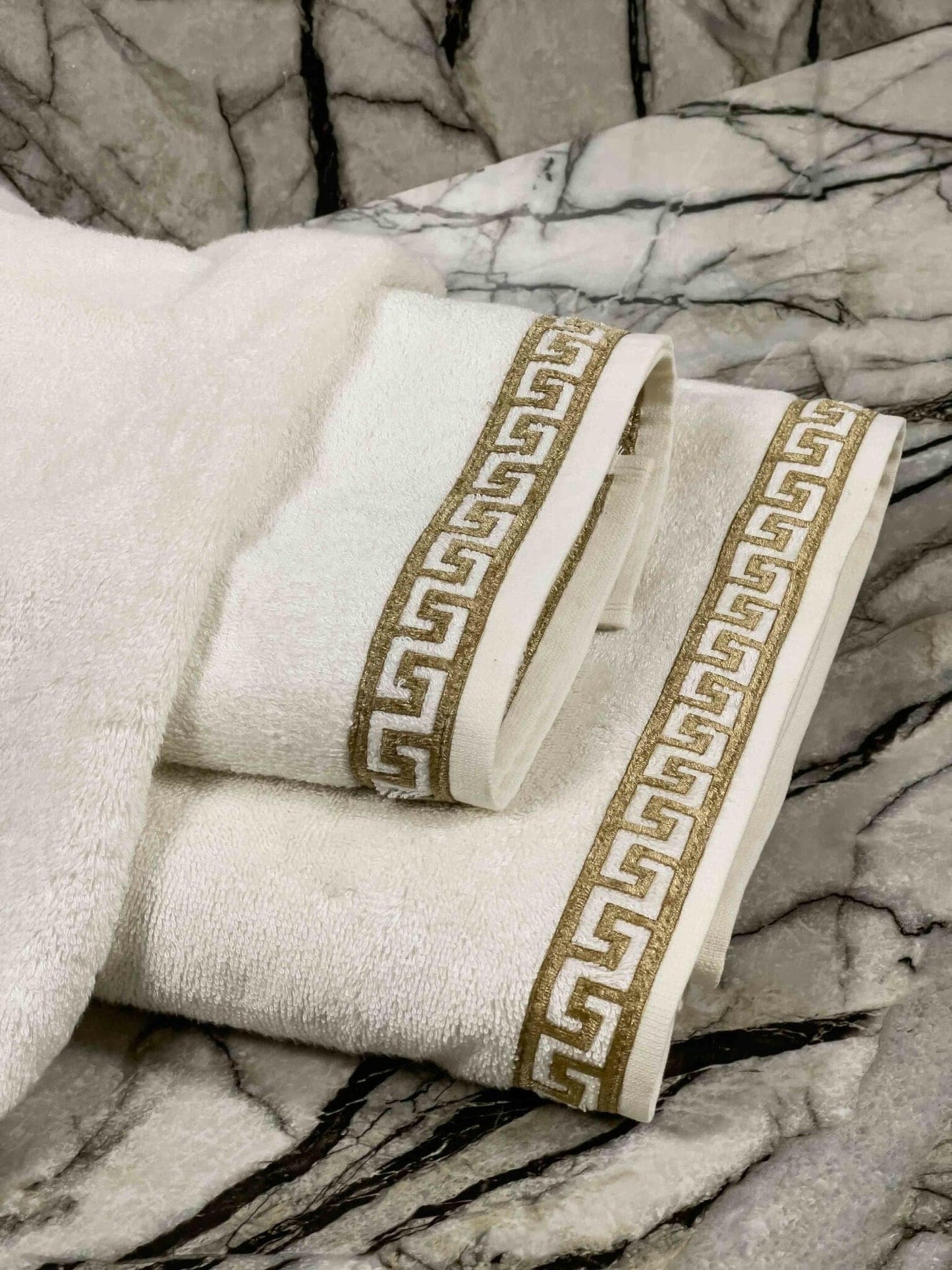 Anka Towel Set