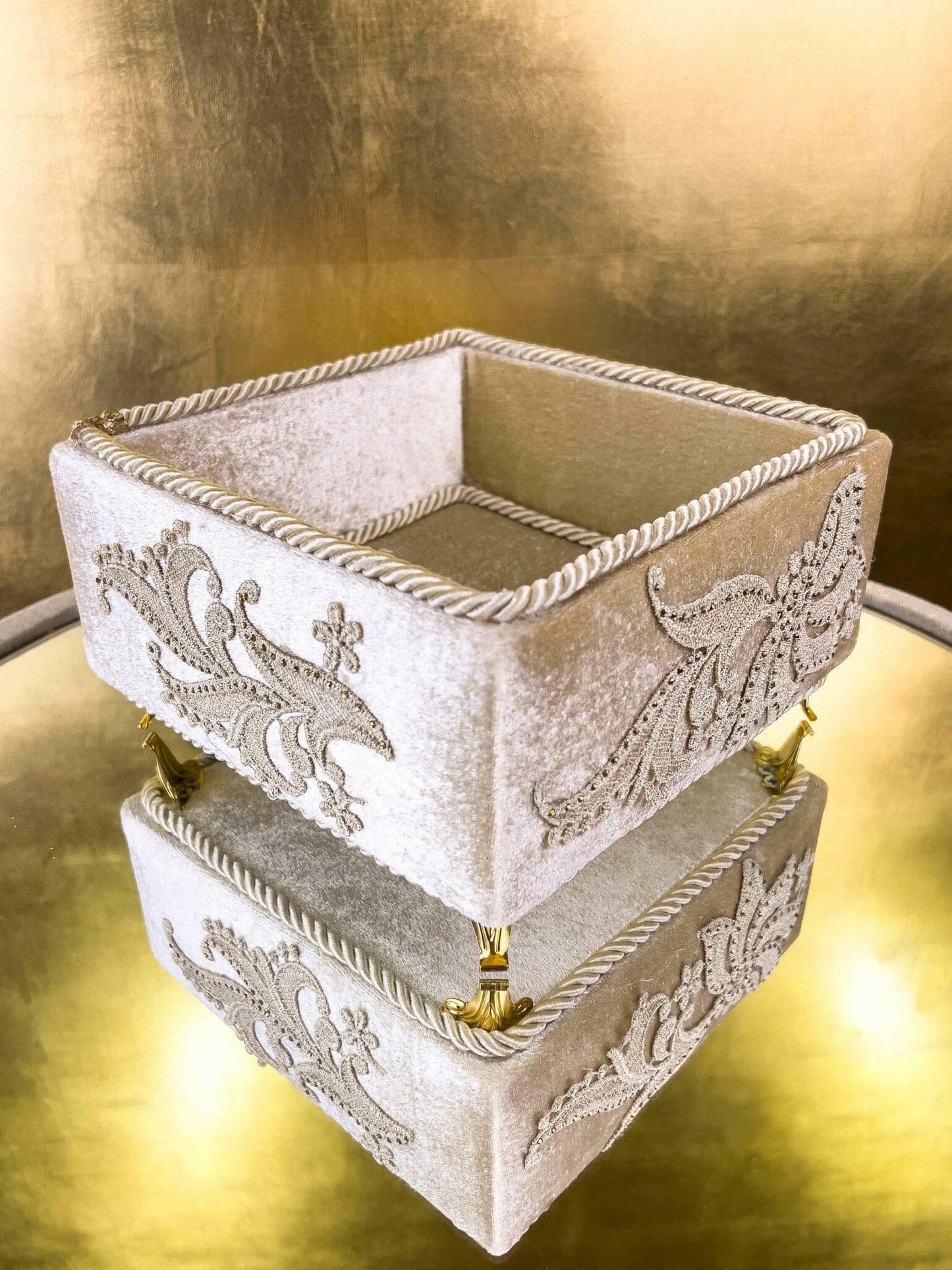 Ayla Gold Towel Box Set