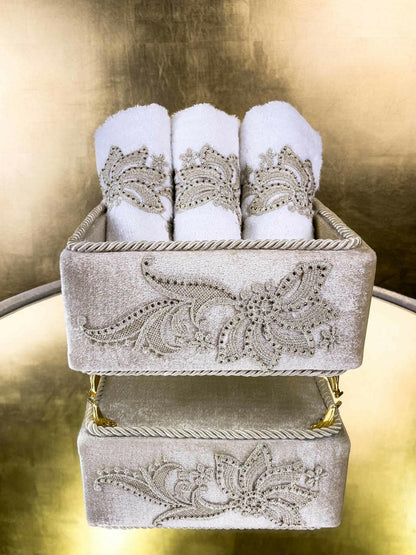 Ayla Gold Towel Box Set