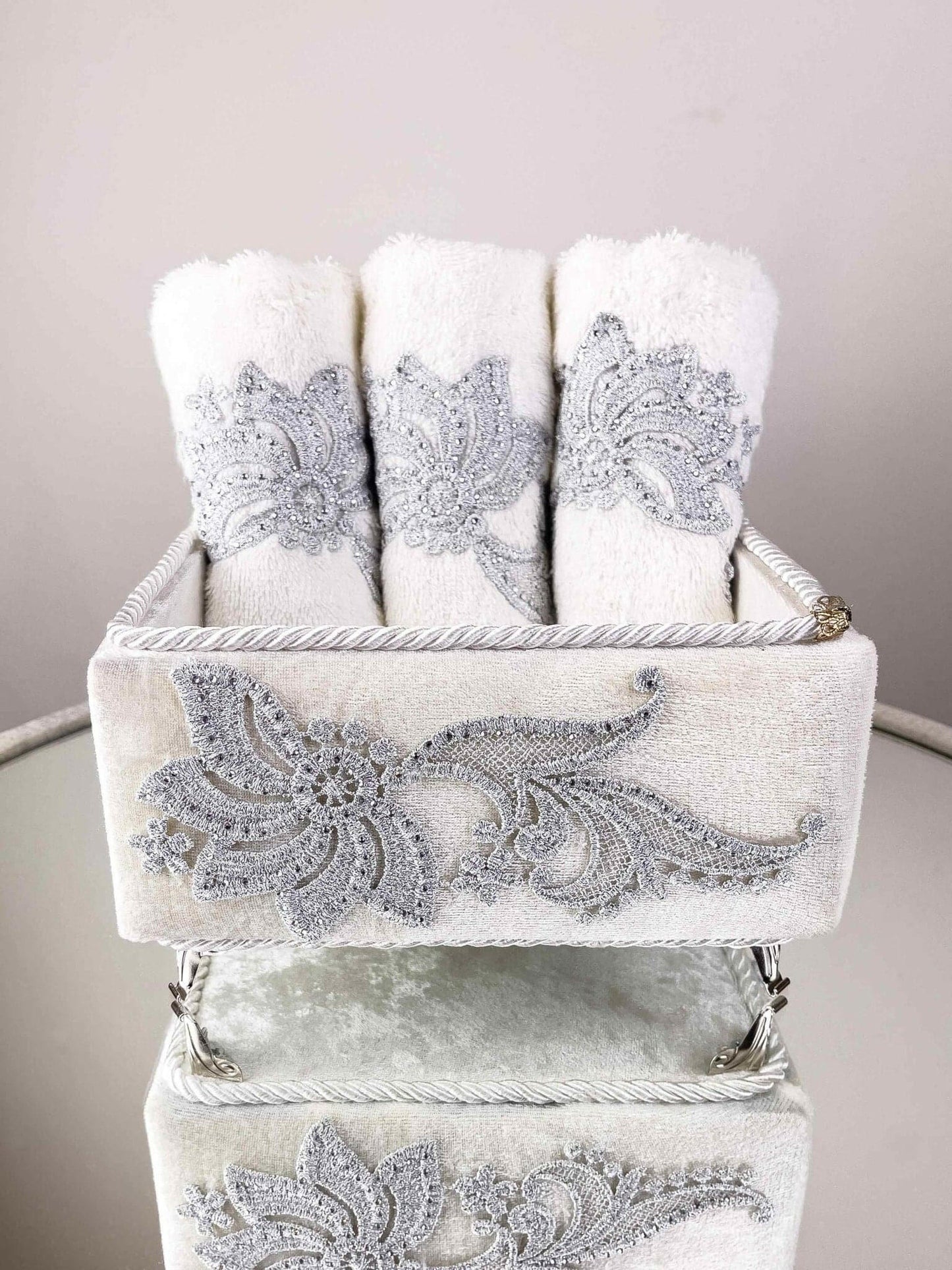 Ayla Silver Towel Box Set