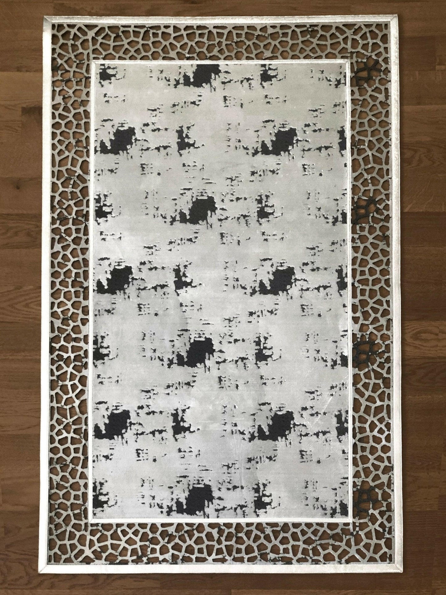 Esin Rug