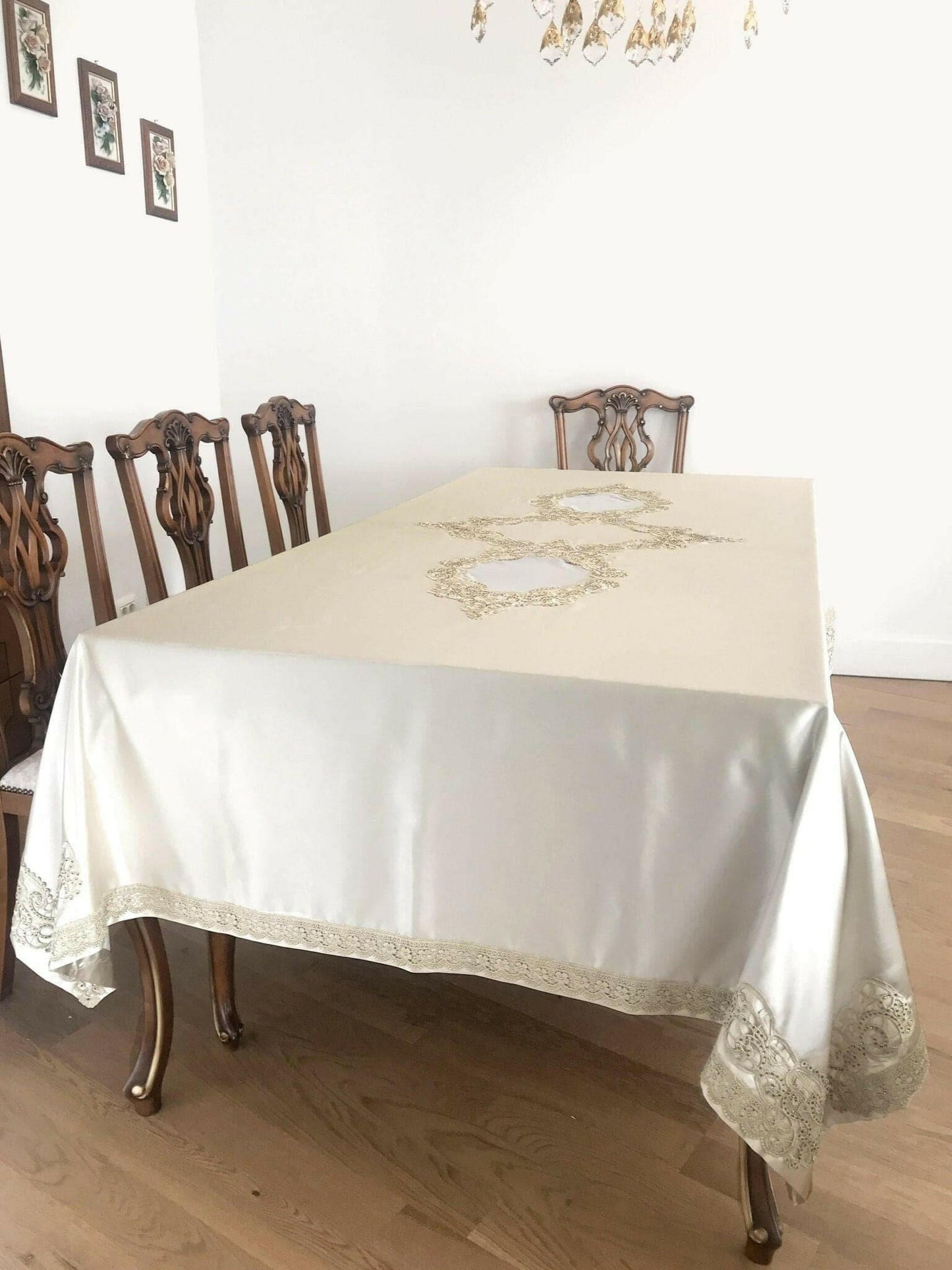 Esra Tablecloth