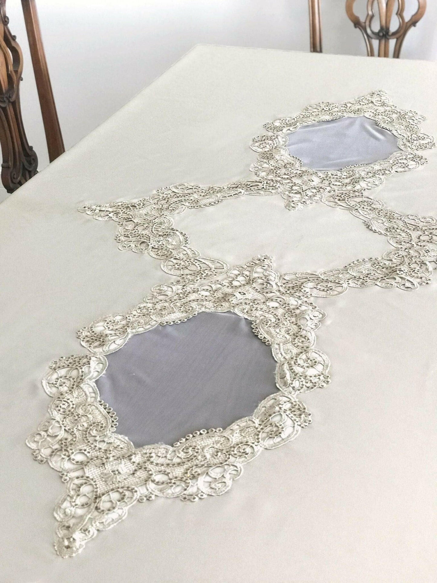 Esra Tablecloth