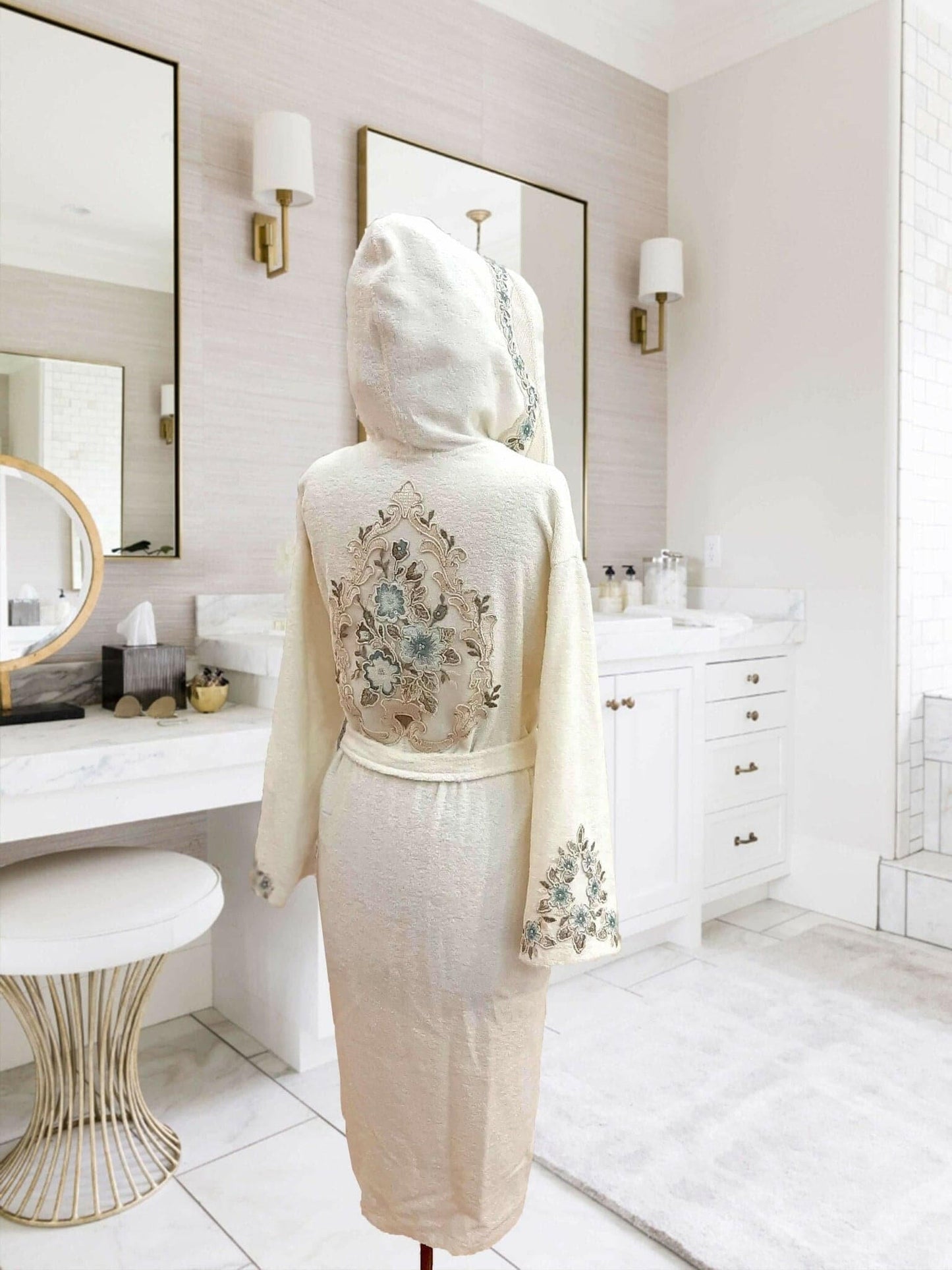 Gelin Bathrobe