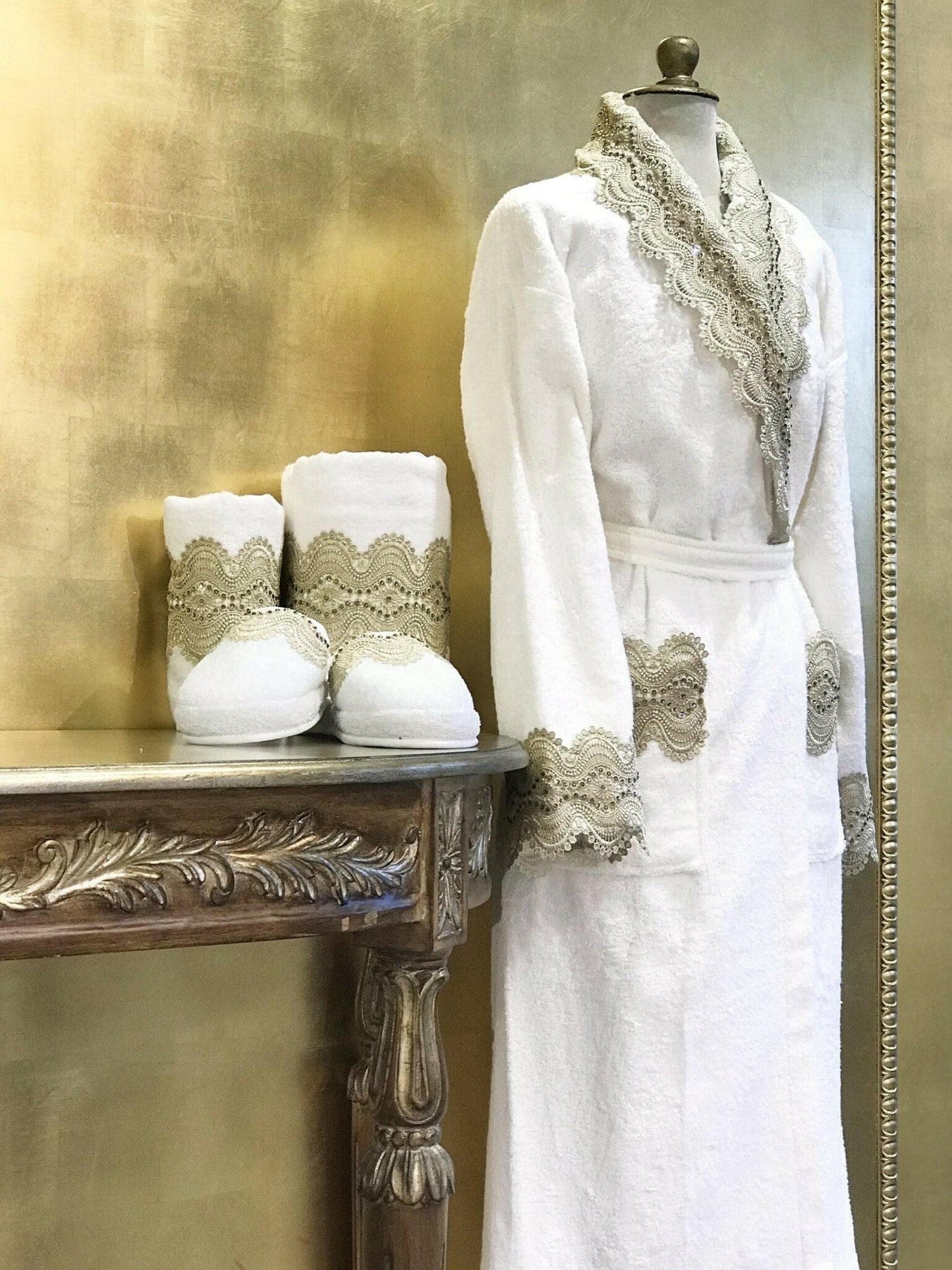 Gunes Exclusive Bathrobe (Her)