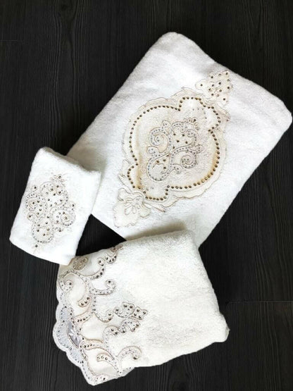 Idil Towel Set