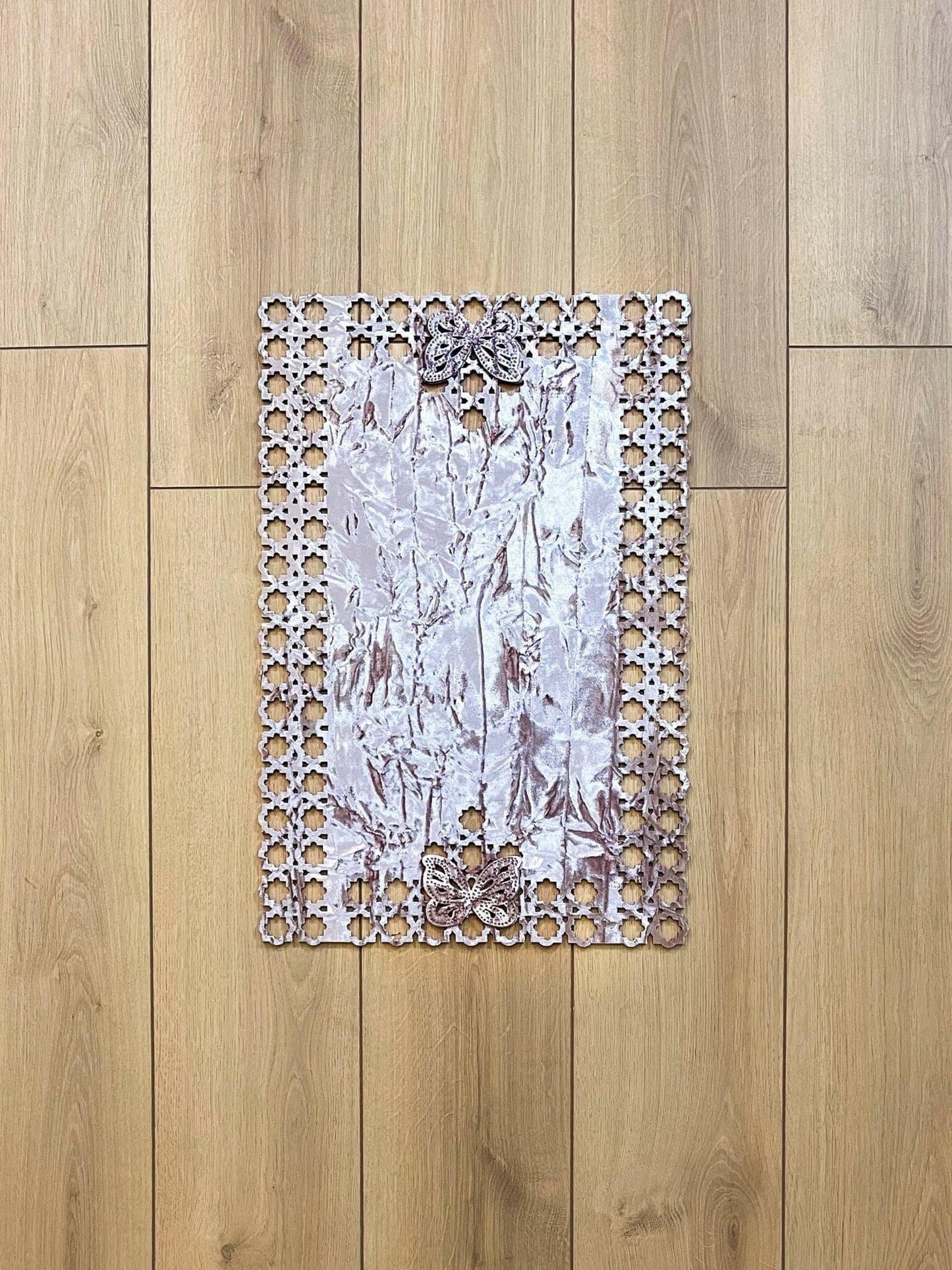 Kelebek Rug