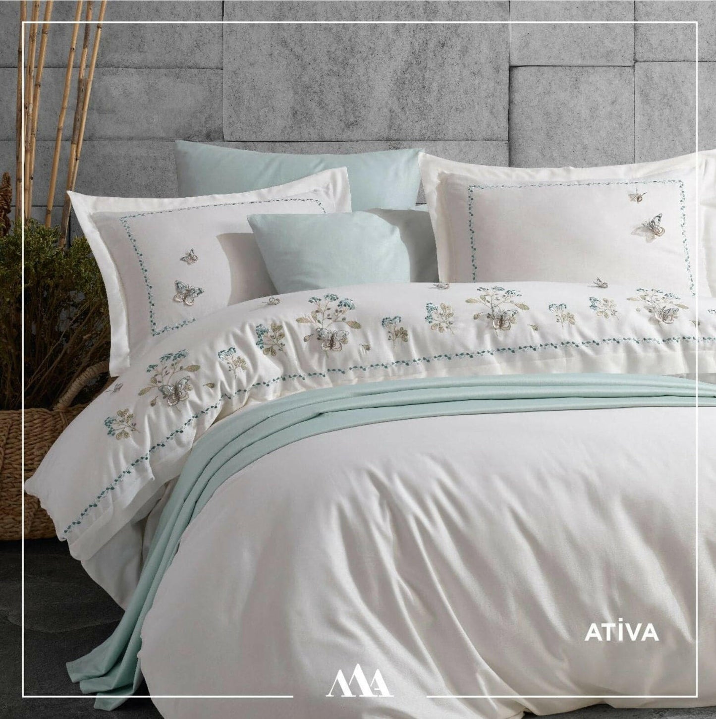 Maribor Ativa - Embroidered Luxury Duvet Cover Set