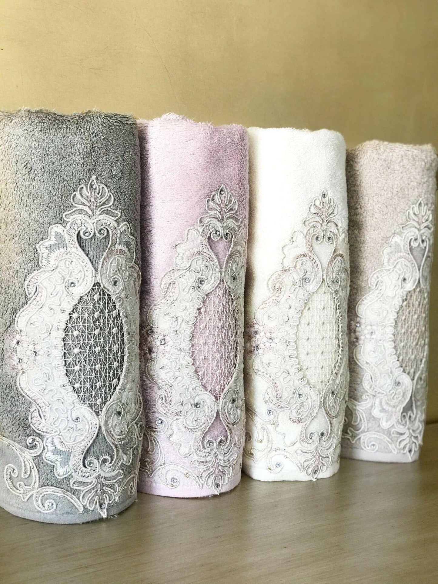 Meral Towel Color Set