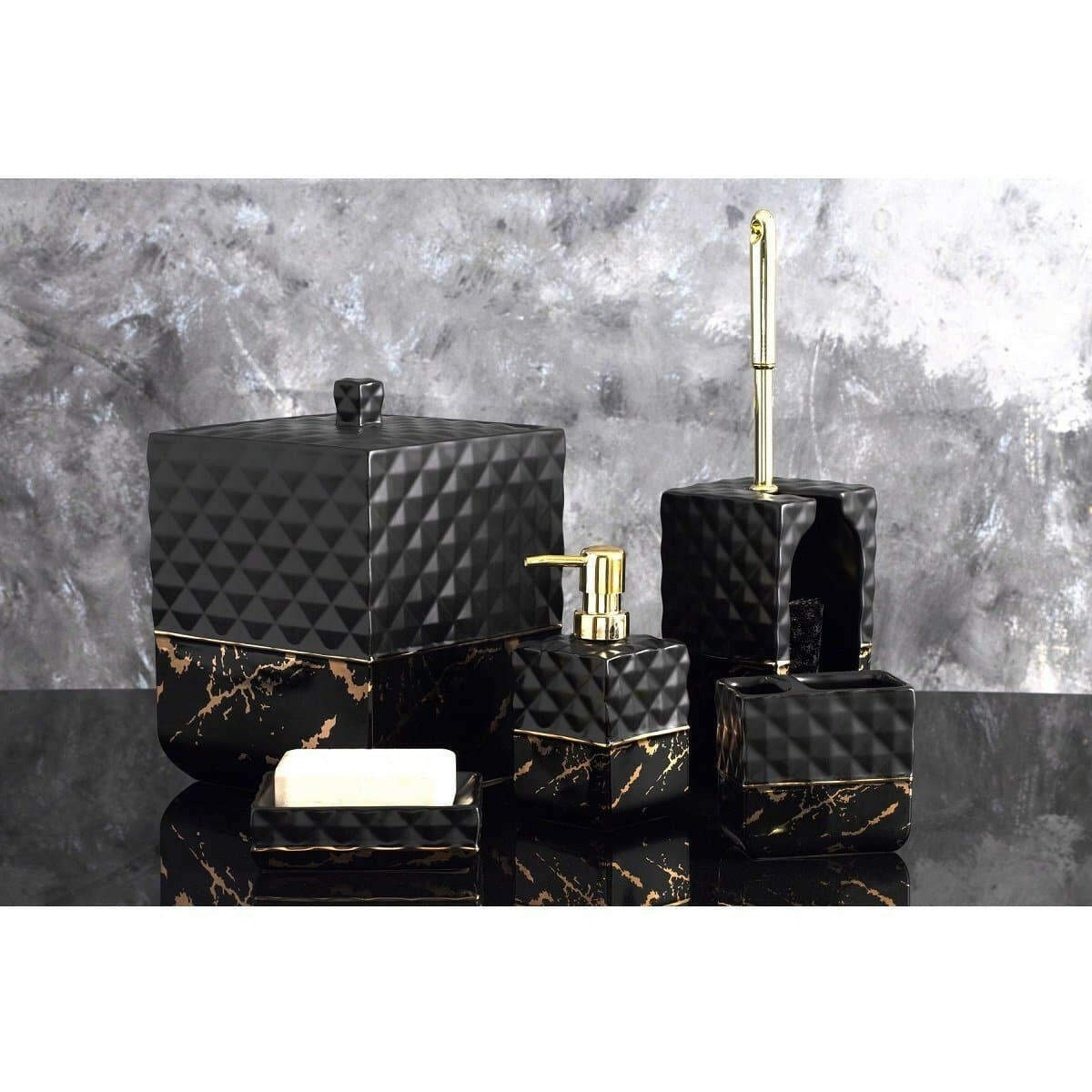 Nero Bathroom Set