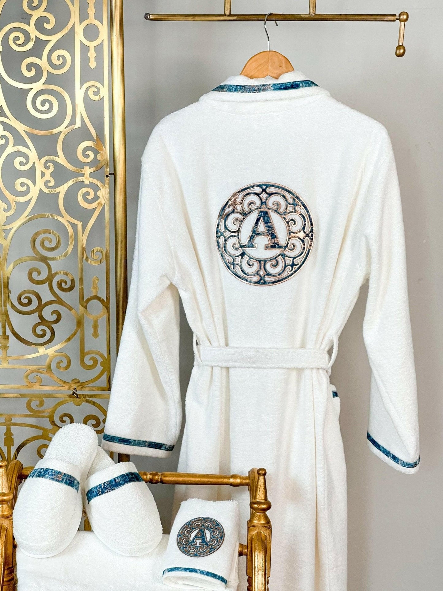 Personalized Initial Lyra Bathrobe (His)