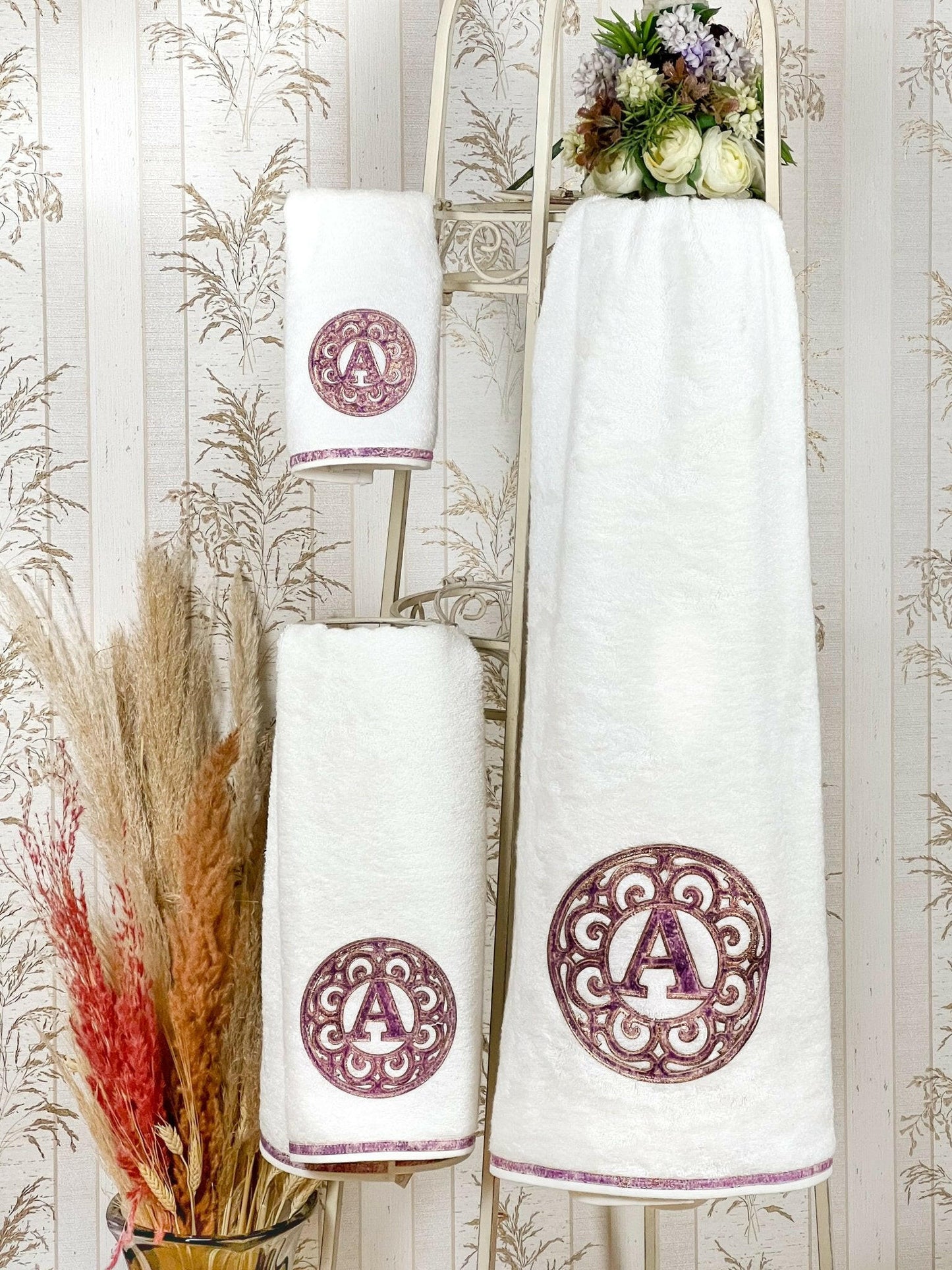 Personalized Initial Lyra Towel Set