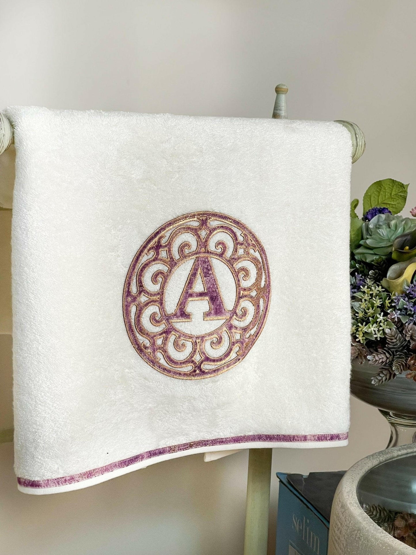 Personalized Initial Lyra Towel Set