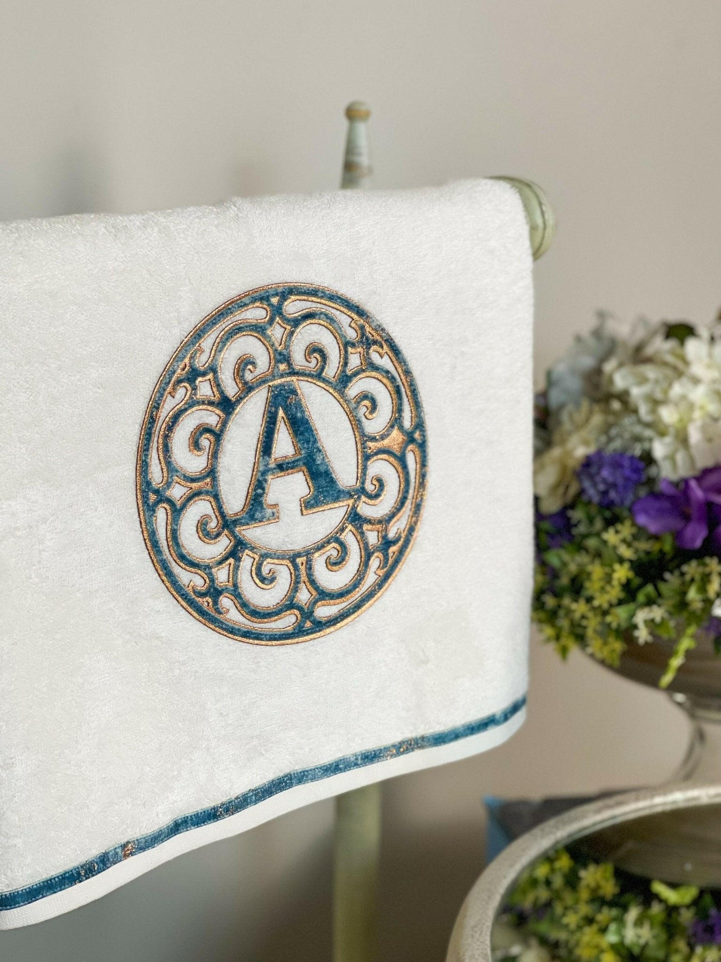 Personalized Initial Lyra Towel Set