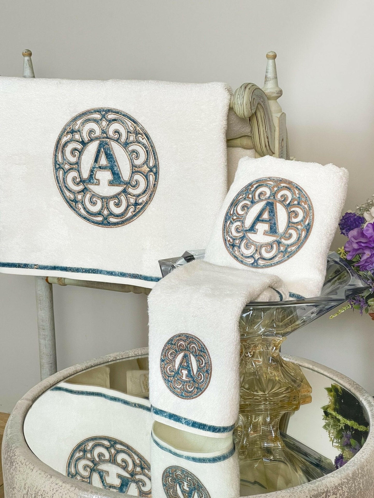 Personalized Initial Lyra Towel Set