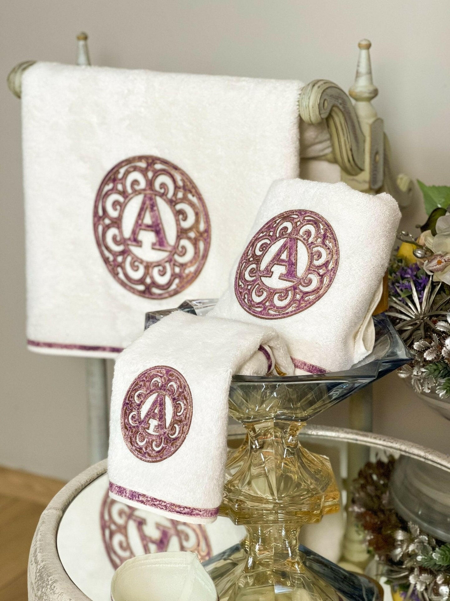 Personalized Initial Lyra Towel Set