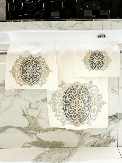 Ruya Towel Set