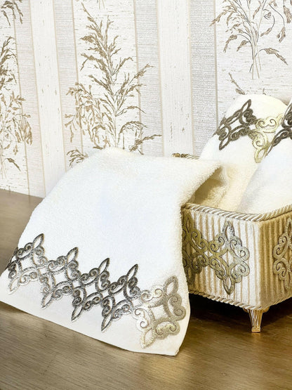Sena Gold Bathroom Set