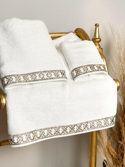 Tara Towel Set