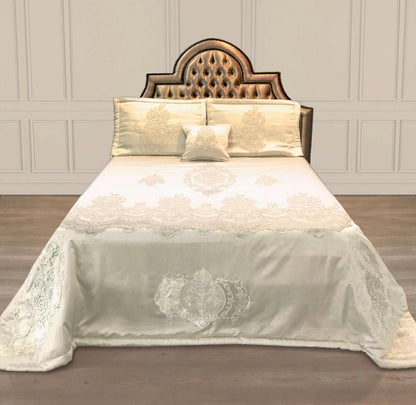 Tuana Bed Cover