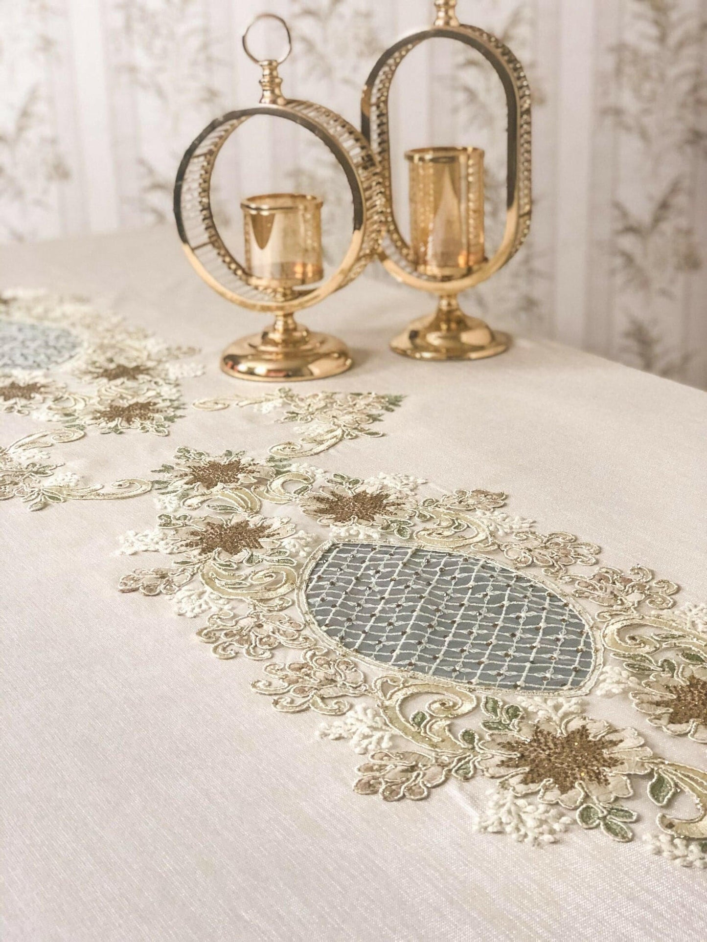 Yesim Cream Tablecloth